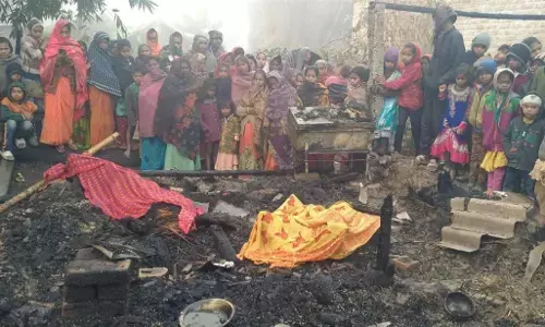 Begusarai News Hindi: बिहार में एक ही परिवार के 4 लोग जिंदा जले, पति-पत्नी और 2 बच्चों की आग में झुलसकर मौत