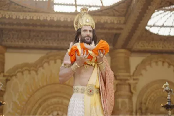 Ramayan Unknown Facts | Ramayan Throwback: शवयात्रा का सीन शूट करते हुए  'राजा दशरथ' की छूट गई थी हंसी, एक फूल ने बिगाड़ दिया था काम, when raja  dashrath started laughing during shooting of last rites scenes rea | TV