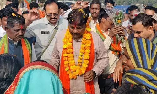 CM Vishnu Deo Sai: छत्तीसगढ़ में एक और मोदी की गारंटी होगी पूरी, 5500 रूपए की दर से होगी तेन्दूपत्ता की खरीदी