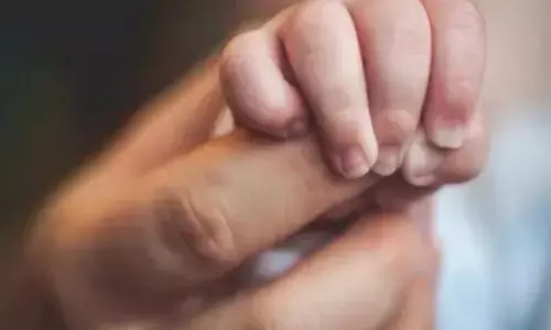 Madhya Pradesh News: 16 साल की लड़की बनी मां, बिन ब्याही नाबालिग ने दिया बेटी को जन्म, हालत नाजुक