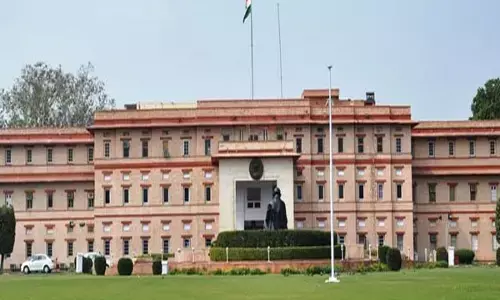 IAS - RAS Transfer: देर रात 72 IAS और 121 RAS अफसरों का हुआ ट्रांसफर, बदले 33 जिलों के कलेक्टर