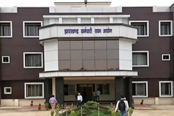 Jharkand News : झारखंड में चुनावी वर्ष में तेज दौड़ेगी सरकार की नियुक्ति एक्सप्रेस, 70 हजार से ज्यादा युवाओं को मिलेगी नौकरी