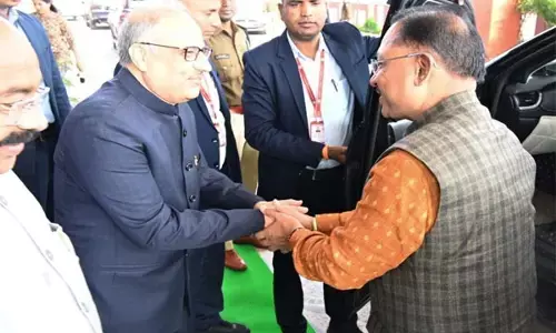 Bilaspur News: हाईकोर्ट के चीफ जस्टिस प्रोटोकॉल तोड़ पहुंचे ड्राइवर के अंतिम संस्कार में, सीएम से मीटिंग फिर सीधे न्यायधानी के मुक्तिधाम पहुंचे...