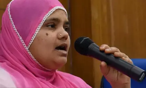 Bilkis Bano Case: घर छोड़कर फरार हुए बिलकिस बानो के दोषी, 2 सप्ताह के भीतर जेल में दाखिल करने का आदेश