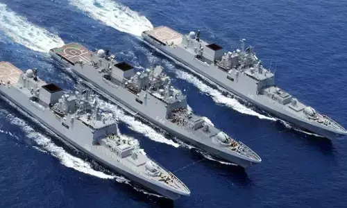 Indian Navy News: भारतीय नौसेना ने समुद्री सुरक्षा के लिए अत्याधुनिक उपकरणों लैस 10 से ज्यादा युद्धपोत किए तैनात