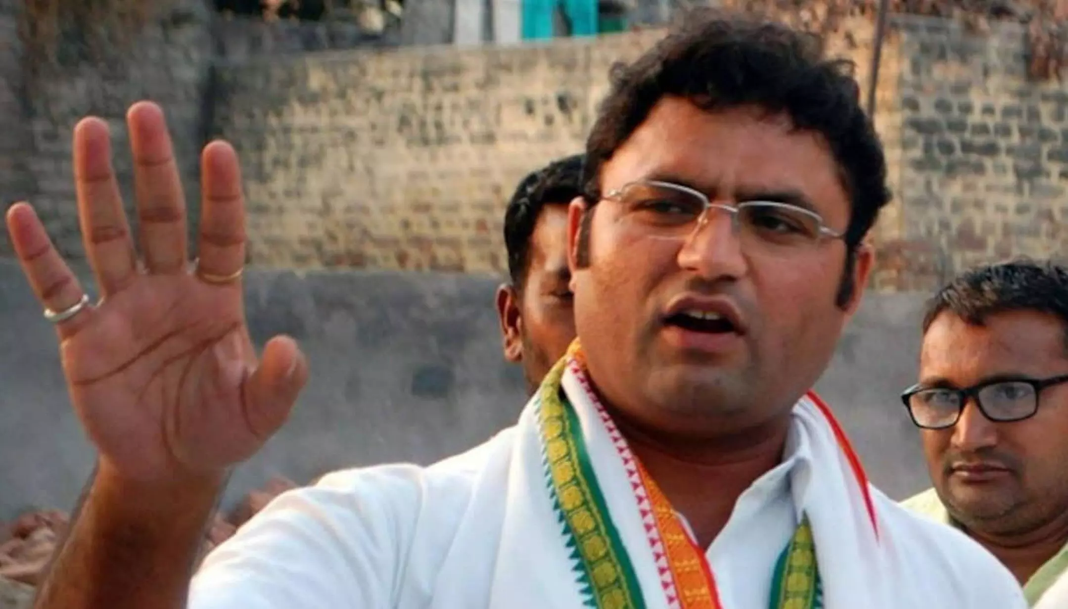 Ashok Tanwar News: हरियाणा में केजरीवाल को लगेगा बड़ा झटका? अशोक तंवर छोड़ सकते हैं आम आदमी पार्टी Ashok Tanwar News: हरियाणा में केजरीवाल को लगेगा बड़ा झटका? अशोक तंवर छोड़ सकते हैं आम आदमी पार्टी
