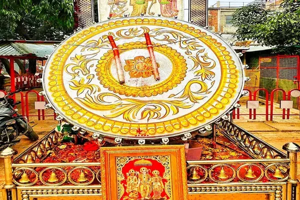 Shri Ram Mandir in Ayodhya: 1100 किलो का अनूठा दीपक, 2100 किलो का घंटा, अयोध्या पहुंचा सोने-चांदी का परत लगा 500 किलो का विशेष नगाड़ा, देखें फोटो और वीडियो