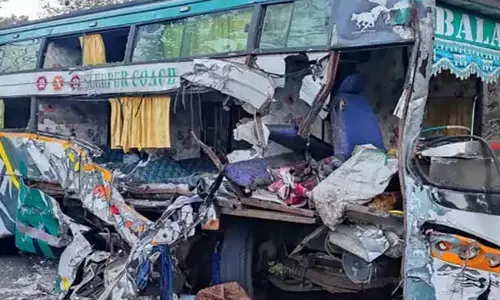 Panna News: पन्ना में भीषण सड़क हादसा, यात्री बस और ट्रक में टक्कर, 10 घायल, 1 की हालत गंभीर