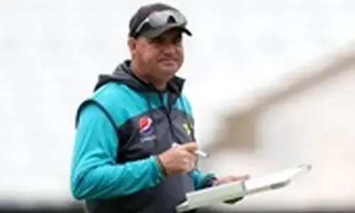 New Delhi News : विश्व कप मैच में पाकिस्तान को समर्थन न मिलना बेहद कठिन था: मिकी आर्थर