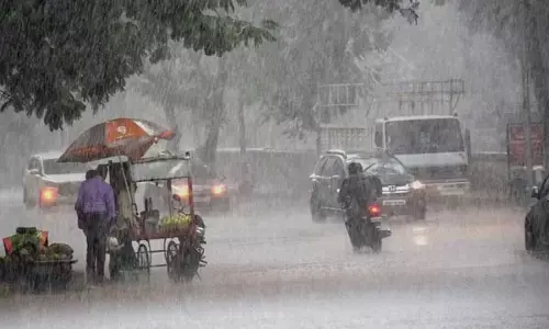 Jharkhand Weather Update: झारखंड में कड़ाके की ठंड, शीतलहर और सर्द हवा ने बढ़ाई मुश्किलें, बारिश के भी आसार