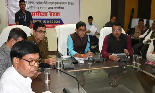 Balodabazar Bhatapara News: अवैध कॉलोनी एवं प्लाटिंग की रजिस्ट्री पर रोक लगाने के निर्देश, मंत्री टंक राम वर्मा ने विभागों के कामकाज की समीक्षा की