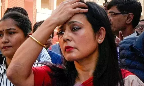 Mahua Moitra Bungalow: महुआ मोइत्रा को जबरन निकाला जाएगा! बंगला न खाली करने पर मिला अल्टीमेटम