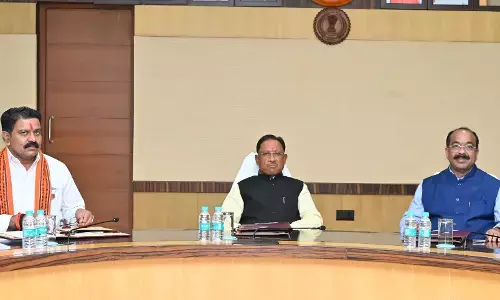 Vishnudeo Sai Cabinet Meeting: देखें फोटो: मुख्‍यमंत्री विष्‍णुदेव साय की अध्‍यक्षता में हो रही कैबिनेट की बैठक