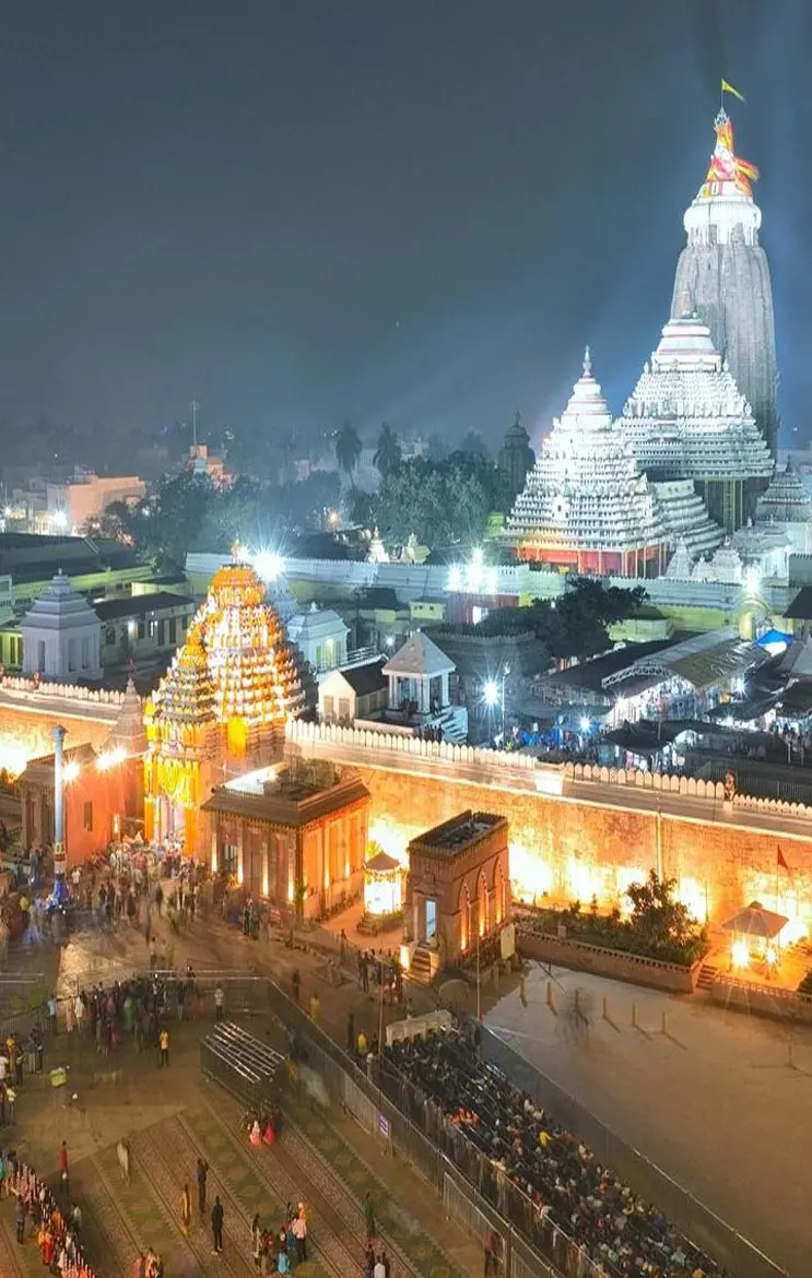 इन तस्वीरों में देखिए रात में पुरी का वैभव, 943 करोड़ के जगन्नाथ कॉरिडोर के उद्घाटन...