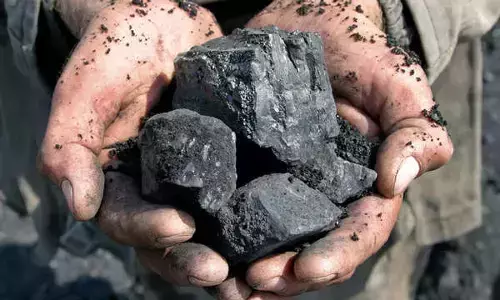 Coal import News: स्थानीय उत्पादन बढ़ने से कोयला आयात 40.66 फीसदी घटा