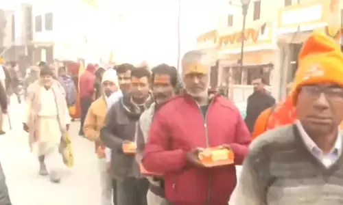 Uttar Pradesh News : यूपी के हनुमान मंदिरों में लगा भक्‍तों का तांता, सुबह से लगी भक्तों की कतार