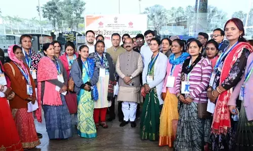 Republic Day 2024: CG स्वच्छता को सम्मान: दीदियों को नई दिल्‍ली में गणतंत्र दिवस परेड देखने का न्‍योता: परिवार सहित 16 स्वच्छता दीदियां गईं दिल्‍ली