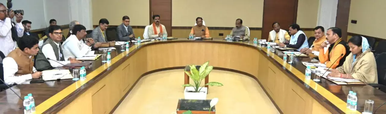 Vishnudeo Sai Cabinet: विष्‍णुदेव साय कैबिनेट की मैराथन बैठक: 4 घंटे तक चला मंथन, पढ़‍िए.. शराब नीति सहित सरकार के बड़े फैसले