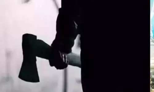 Jharkhand News: कलयुगी बेटे बेरहमी से की पिता की हत्या, कुल्हाड़ी से सिर पर किया हमला