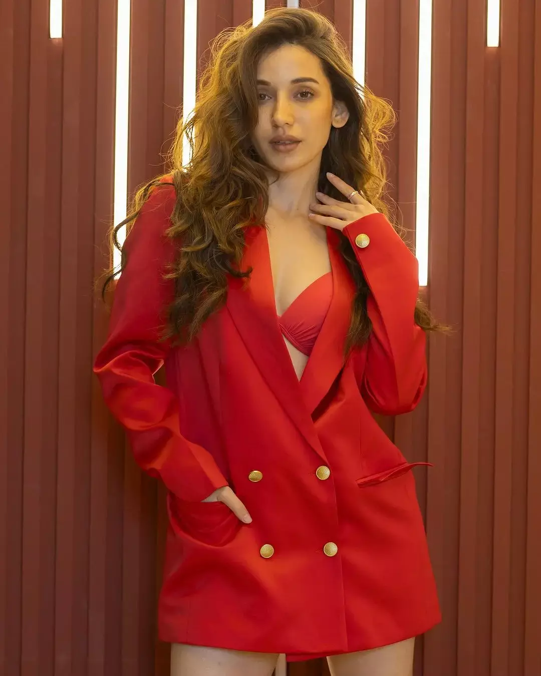 हेली दारूवाला की कयामत लेटेस्ट फोटोशूट, देखें ‘नागिन 3’ फेम की एक्ट्रेस का बोल्ड फोटोज...
