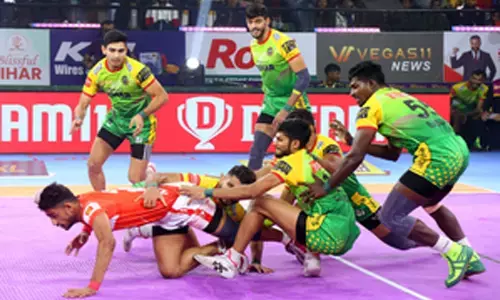 Bihar News : पीकेएल 10 : डिफेंस ने पटना पाइरेट्स को गुजरात जायंट्स पर बड़ी जीत दिलाने में मदद की