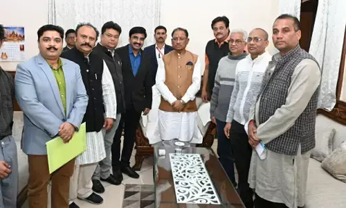 Chhattisgarh News: सीएम विष्‍णुदेव साय से मिले फेडरेशन के नेता: जानिए...डीए और मोदी की गारंटी लागू करने को लेकर क्‍या हुई चर्चा