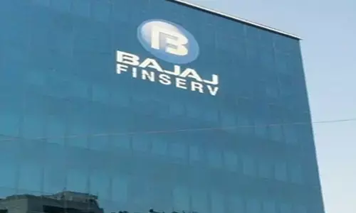 Share Market News : तिमाही नतीजों के बाद बजाज फाइनेंस के शेयरों में 4 फीसदी से ज्यादा की गिरावट