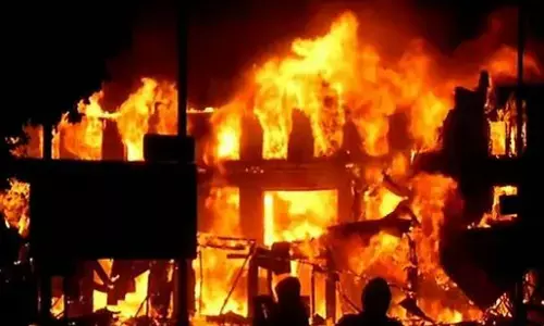 Crime News Hindi: पति से हुआ झगड़ा तो पत्नी ने लगा दी आग, स्वाहा हुआ पूरा घर