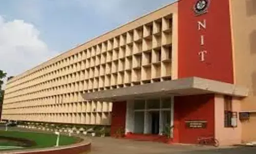 Raipur News: NIT के छात्र ने शरीर मे बम बांधकर खुद को किया ब्लास्ट, फिर घायल अवस्था में एम्बुलेंस को फोन कर दी जानकारी, गंभीर हालत में भर्ती