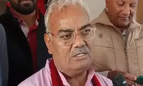 Rajasthan News : अकबर महान नहीं था: राजस्थान के शिक्षा मंत्री