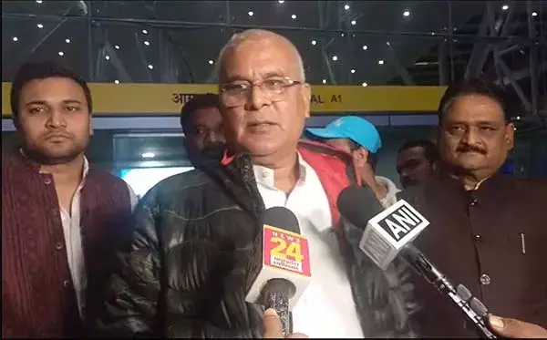 Bhupesh Baghel: पूर्व सीएम भूपेश बघेल पहुंचे रायपुर: पूर्व मंत्री भगत के यहां आयकर छापा और सोरेन की गिरफ्तारी पर दिया बड़ा बयान...