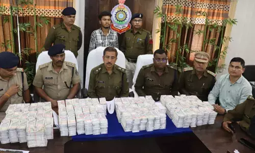 Mahasamund News: 3.80 करोड़ के नकली नोट पकड़ाए, साड़ियों के बीच छुपाकर ला रहे थे रायपुर...