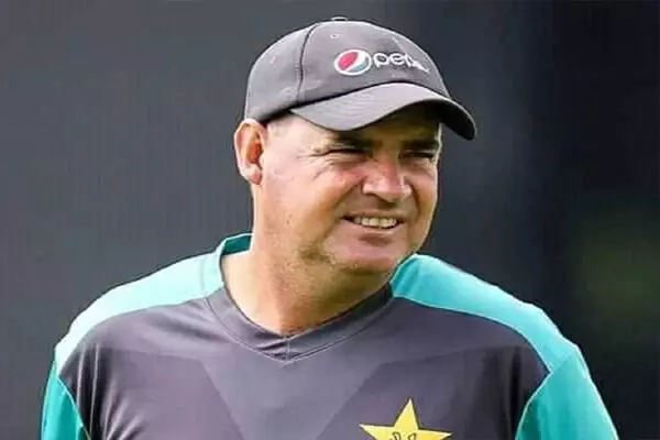 New Delhi Cricket News : पाकिस्तानी क्रिकेट टीम की स्थिति खराब: मिकी आर्थर New Delhi Cricket News : पाकिस्तानी क्रिकेट टीम की स्थिति खराब: मिकी आर्थर