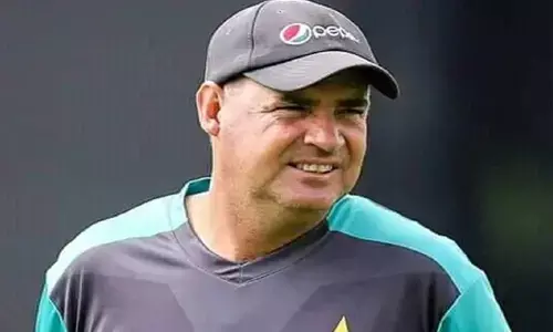 New Delhi Cricket News : पाकिस्तानी क्रिकेट टीम की स्थिति खराब: मिकी आर्थर