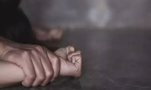 Uttar Pradesh News: युवक ने पोर्न देखने के बाद की घिनौनी हरकत, सगी बहन के साथ किया दुष्कर्म, फिर ले ली जान