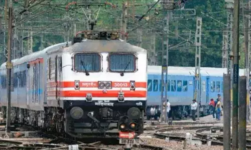 Crime News Hindi: रेलवे नौकरी के नाम पर 21 करोड़ की ठगी, 300 उम्मीदवारों को चूना लगाने वाला ठग गिरफ्तार