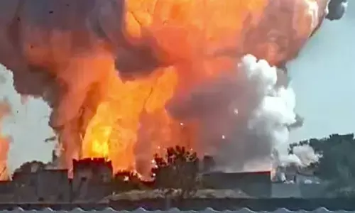 Harda Blast News: हरदा पटाखा फैक्ट्री ब्लास्ट मामले में 3 आरोपी गिरफ्तार, आज कोर्ट में होगी सुनवाई