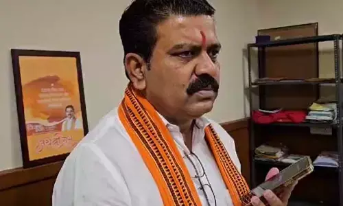 Chhattisgarh News: मस्कट से डिप्‍टी सीएम के पास आया बंधक महिला का कॉल: बोली- मैं बिकना नहीं चाहती हूं, बचा लीजिए सर..देखें वीडियो और जाने फिर क्‍या हुआ