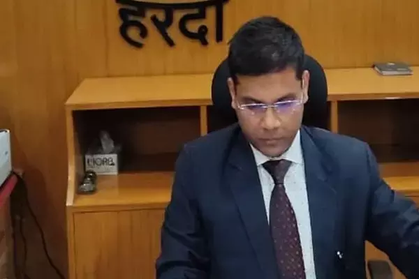 MP News: हरदा कलेक्टर ऋषि गर्ग का तबादला, बनाये गए मंत्रालय में उपसचिव
