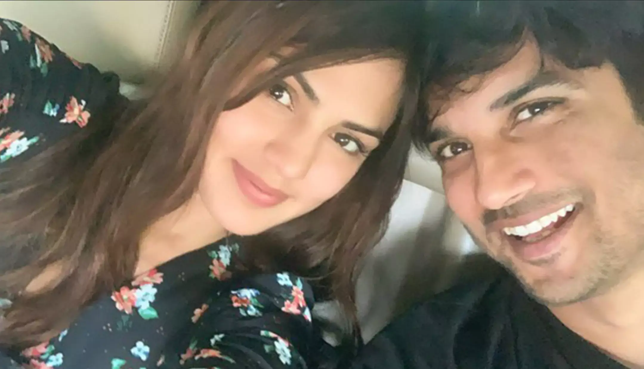 Sushant Singh Rajput Case: रिया चक्रवर्ती की लुकआउट सर्कुलर रद्द करने की याचिका पर हाईकोर्ट ने फैसला सुरक्षित रखा!