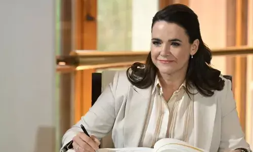 Hungarian President Katalin Novak: राष्ट्रपति ने दिया इस्तीफा: लोगों के गुस्से के बीच छोड़ना पड़ा प्रेसिडेंट का पद, जानिए क्या था मामला?