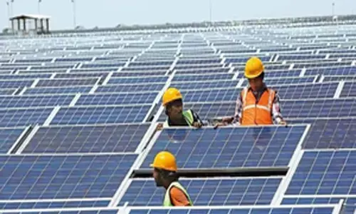 Uttar Pradesh News : लखनऊ : 13 राजकीय औद्योगिक प्रशिक्षण संस्थानों को सौर ऊर्जा से लैस करेगी सरकार