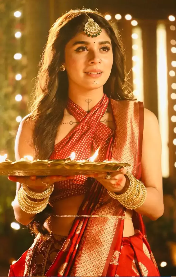 Imlie 18 February 2024: सूर्या रेड्डी चौधरी की हुई हवेली में एंट्री, आते ही इमली से हुआ जबरदस्त फाइट...