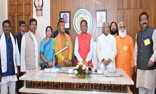 CM Vishnu Deo: मुख्यमंत्री साय से रामलला दर्शन योजना से जुड़े पदाधिकारियों ने की मुलाकात