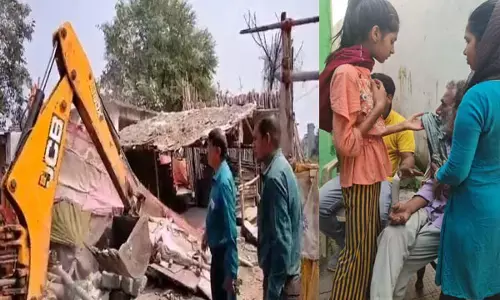 Bilaspur Bulldozer Action: CG में बुलडोज़र: हत्या के आरोपी के घर पर चला बुलडोज़र, गृह मंत्री से फ़रियाद के बाद निगम एक्शन में