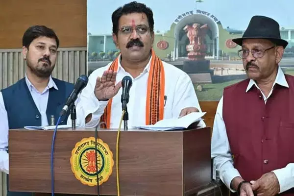 Mahila Sadan: प्रदेश में बनेंगे 11 हजार ‘छत्‍तीसगढ़ महिला सदन’: विधानसभा में उप मुख्यमंत्री विजय शर्मा से संबंधित विभागों की अनुदान मांगें पारित