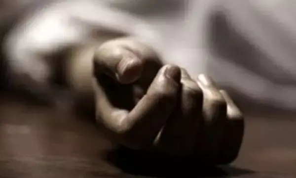 UP News: बोर्ड परीक्षा के एक दिन पहले छात्रा ने किया सुसाइड, कमरे में मिली बेहोश