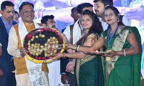 Vishnu Dev Birthday: मुख्यमंत्री विष्णुदेव को जन्मदिन पर बहनों ने दिया अनोखा तोहफा, जानिए क्या है गिफ्ट में?