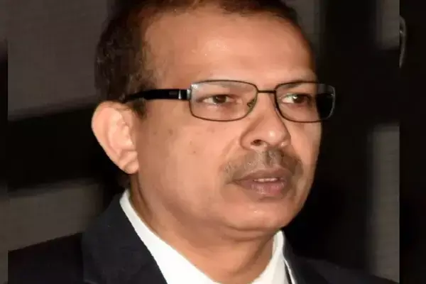 IAS KK Pathak News: बिहार के ACS स्कूल शिक्षा का शिक्षकों को गाली देने वाला वीडियो वायरल, सदन में मचा हंगामा