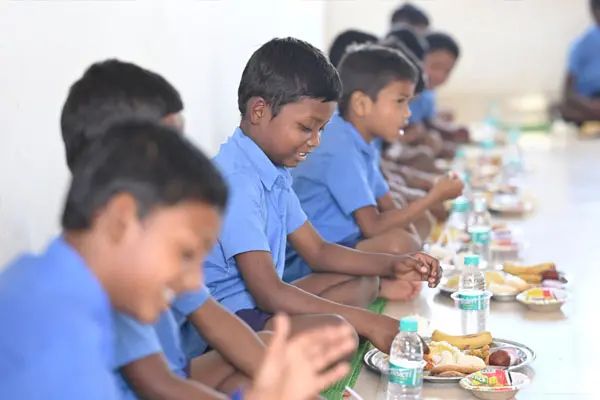 CG School News: बच्चों को स्कूल में कल से मिलेगा नाश्ता, पहले चरण में यहां से होगी शुरूआत...